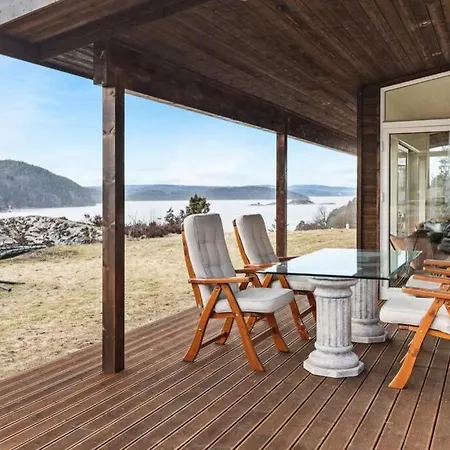 Modern With A Panoramic View Of The Oslo Fjord Nordre Frogn