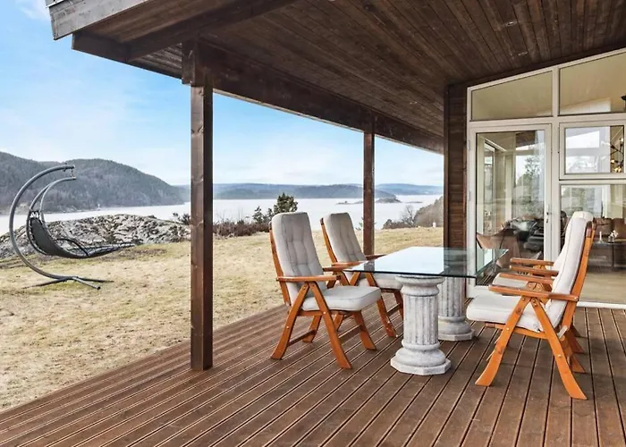 Modern With A Panoramic View Of The Oslo Fjord Nordre Frogn